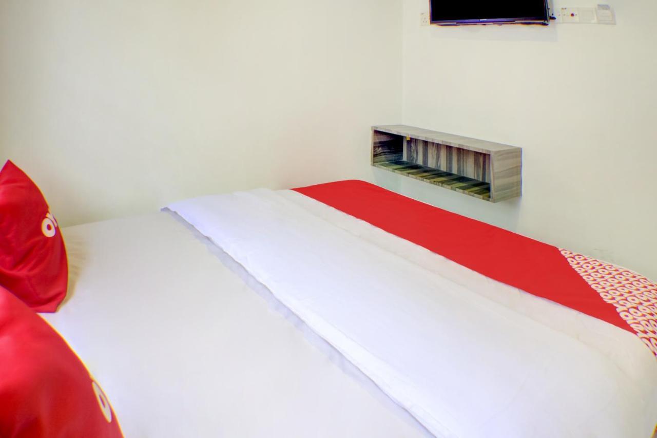 Oyo 90028 Ragula Hotel Johor Bahru Extérieur photo