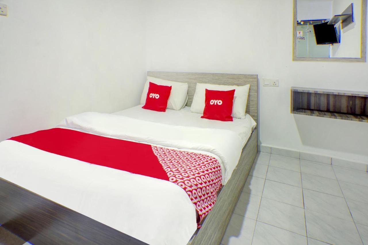 Oyo 90028 Ragula Hotel Johor Bahru Extérieur photo